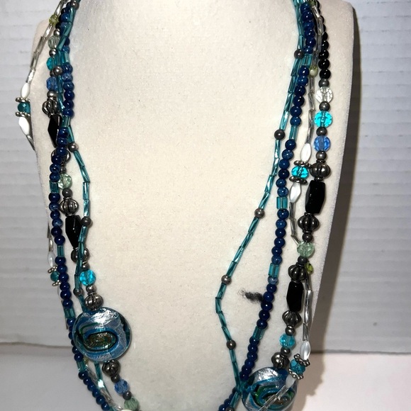 ♦️ 
Elegant Blue Multi-Strand Beaded Necklace - Picture 4 of 4